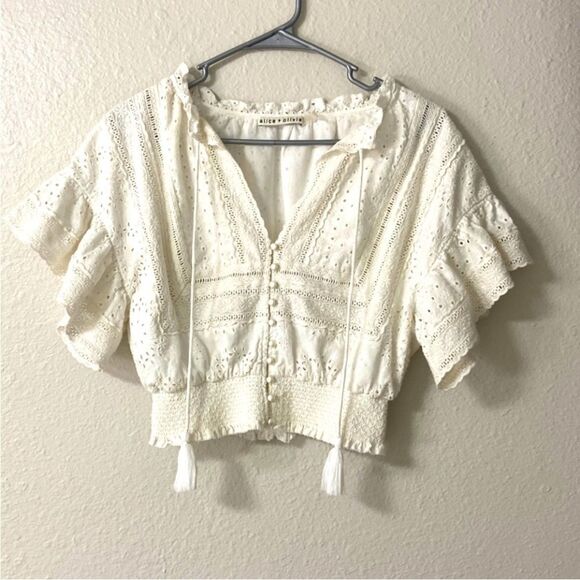 Alice & Olivia Tabitha Eyelet Embroidered Top in Off White, Size XS - Picture 3 of 10